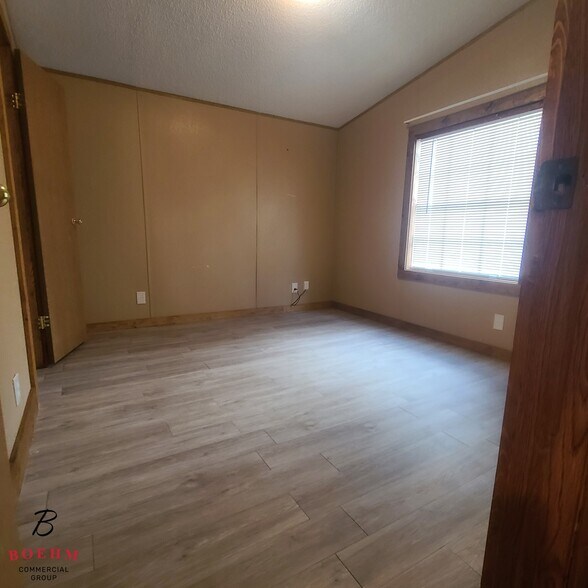 More Photos Of 138 Grey Moss Ct, Ingram Apartments For Sale