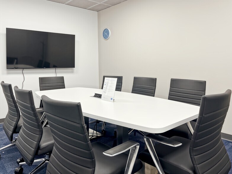 More Photos Of 600 Plastics Pl, Kalamazoo Coworking Space