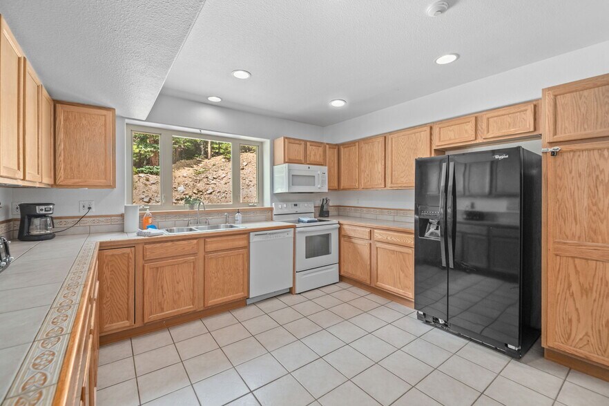 More Photos Of 8630 Fall River Rd, Idaho Springs Storefront Retail Residential For Sale