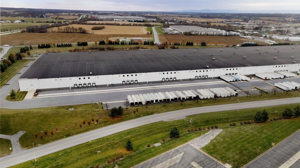 More Photos Of 95 Kriner Rd, Chambersburg Warehouse For Lease