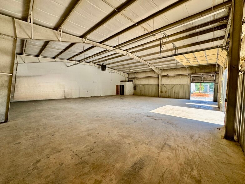 Primary Photo Of 2454 N Fayetteville St, Asheboro Warehouse For Lease
