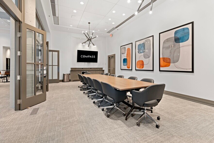 More Photos Of 360 Saint Peter St, Saint Paul Apartments For Lease
