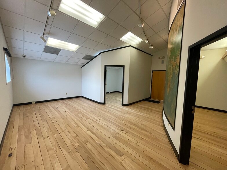 More Photos Of 4405 Dorchester Rd, Charleston Freestanding For Lease