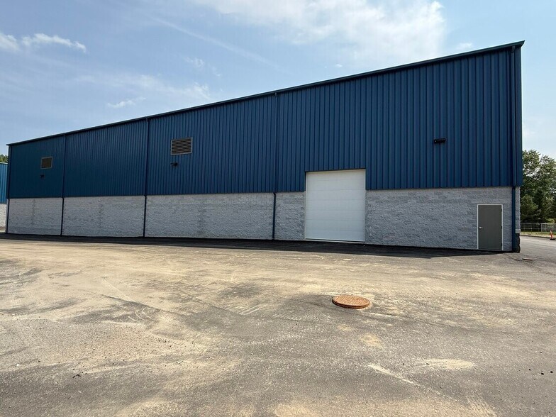 More Photos Of 999 Willow Grove St, Hackettstown Warehouse For Lease