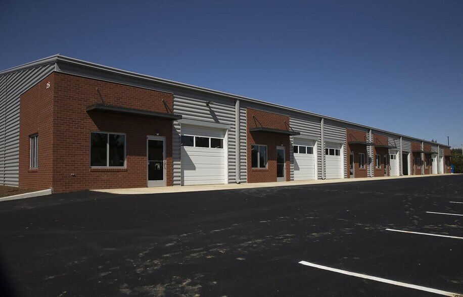 More Photos Of 45 Centreport, Fredericksburg Industrial For Lease
