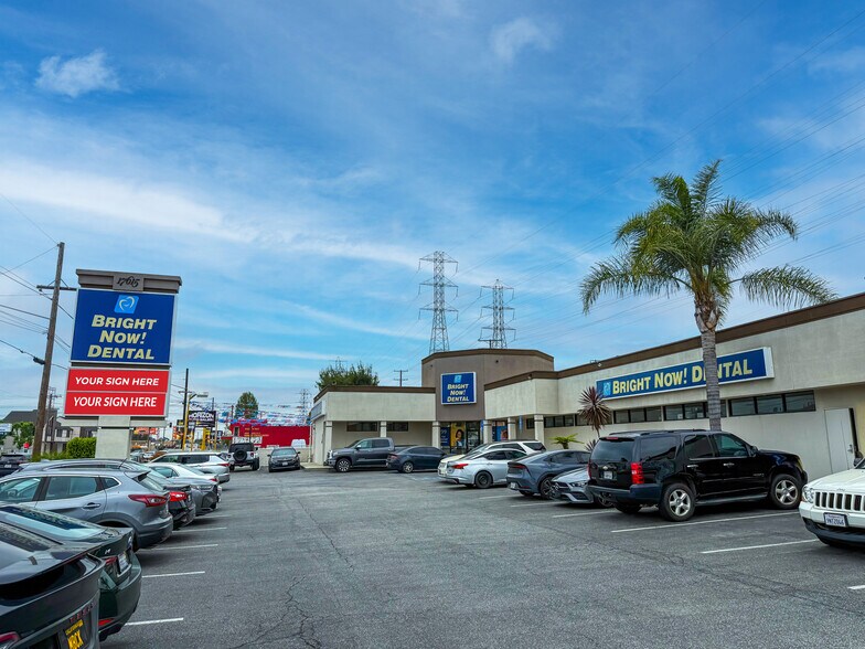 More Photos Of 17601-17615 Lakewood Blvd, Bellflower Unknown For Lease