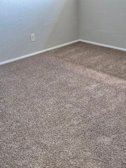 More Photos Of 455 W D St, Halsey Apartments For Sale