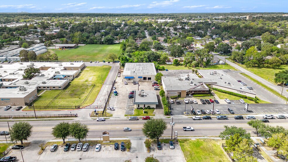 More Photos Of 6031 Airline Dr, Houston Medical For Sale