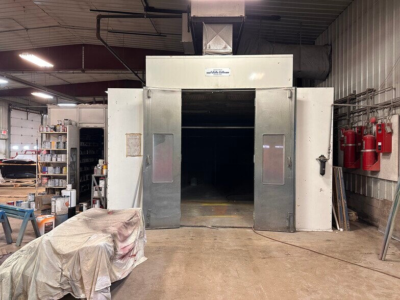 More Photos Of 3945 S Blue Star Dr, Traverse City Service For Sale