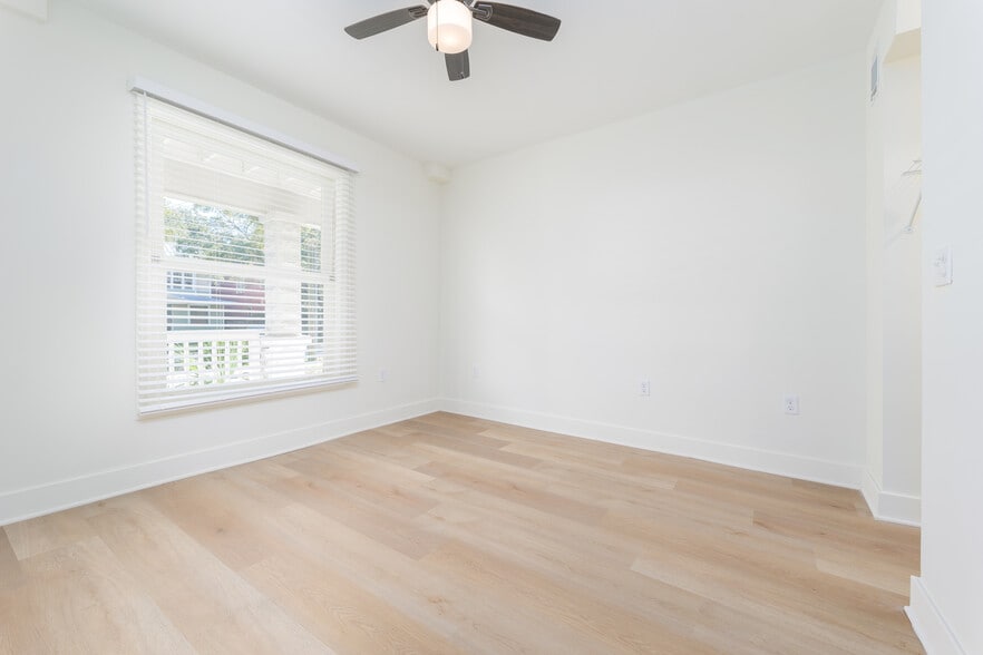 More Photos Of 1628 Walnut St, Jacksonville Multifamily For Sale