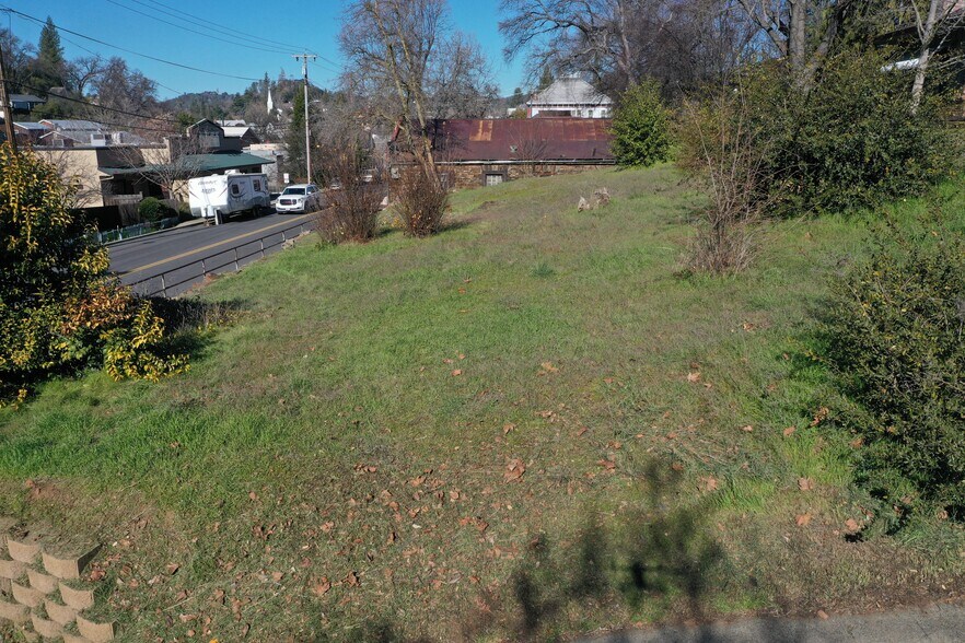 More Photos Of 391 Stewart Street, Sonora Land For Sale