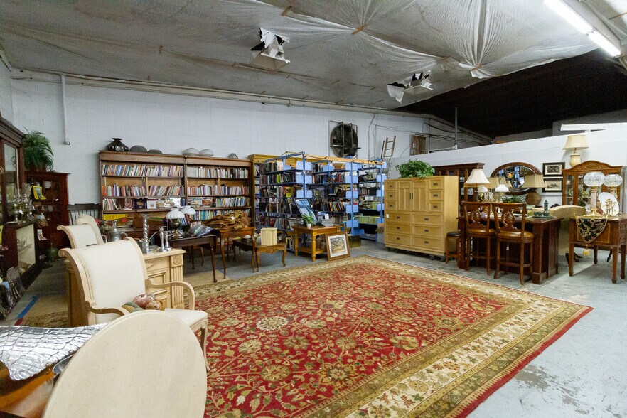 More Photos Of 512 Tift Ave S, Tifton Freestanding For Sale