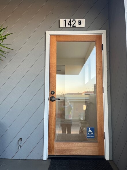 More Photos Of 142 N Cedros Ave, Solana Beach Storefront Retail Office For Lease
