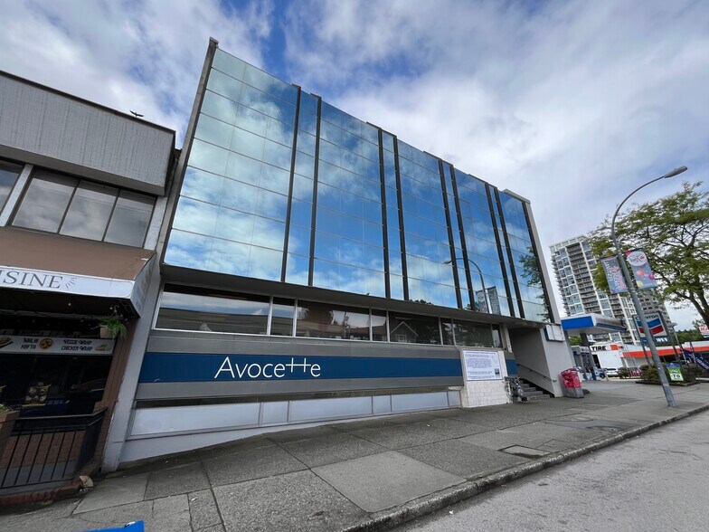 More Photos Of 422 6th St, New Westminster Loft Creative Space For Lease