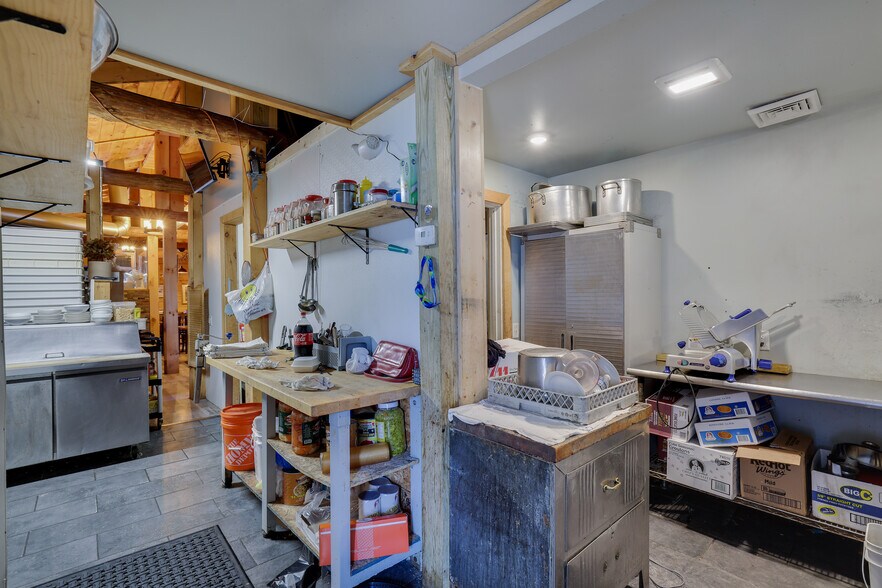 More Photos Of 121 Main Ave, Hawley Restaurant For Lease