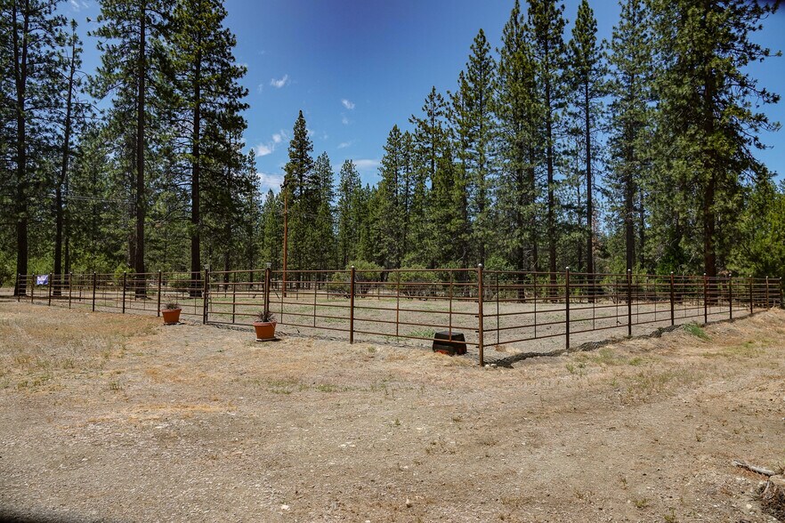 More Photos Of 4216 N Highway 3, Etna Land For Sale