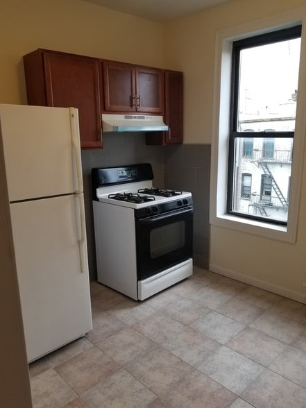 More Photos Of 6125 Madison St, Ridgewood Apartments For Sale