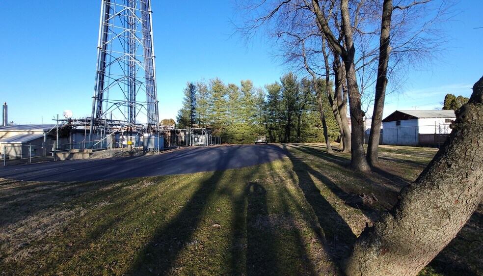 More Photos Of 940 Eddystone Ave, Eddystone Warehouse For Sale