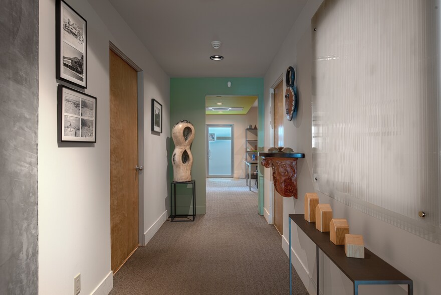 More Photos Of 1081-1091 N Palm Canyon Dr, Palm Springs Office Residential For Lease