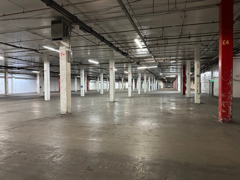 More Photos Of 4095 Firestone Blvd, South Gate Warehouse For Lease