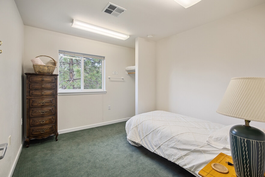 More Photos Of 459 Galice Rd, Merlin Religious Facility For Sale