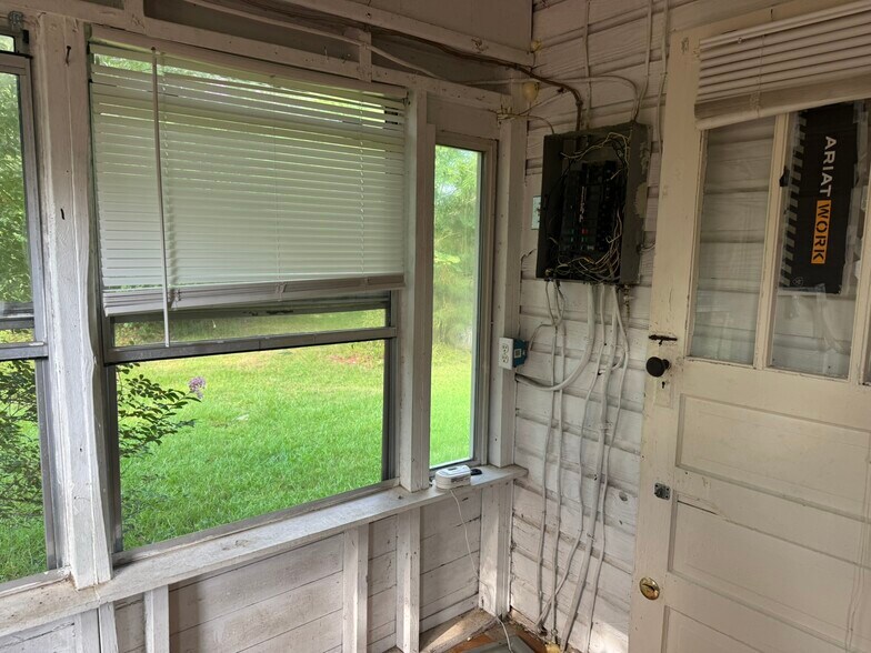 More Photos Of 11150 Highway 97, Century Land For Sale