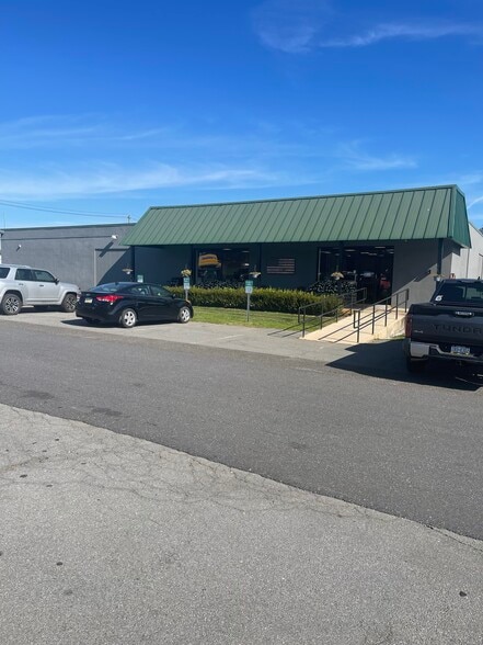 More Photos Of 2385 John Fries Hwy, Quakertown Unknown For Lease