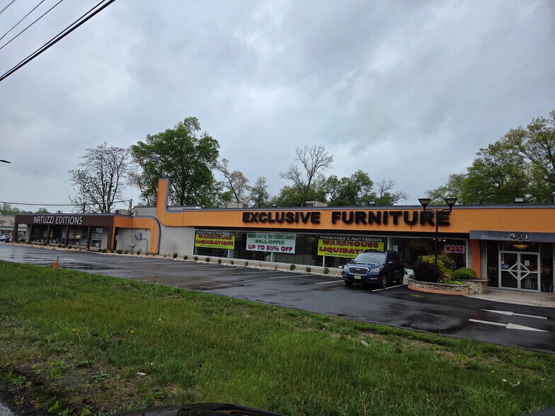 More Photos Of 491 Route 46, Fairfield Showroom For Lease