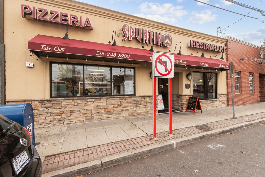 More Photos Of 27-29 Hillside Ave, Williston Park Storefront For Sale