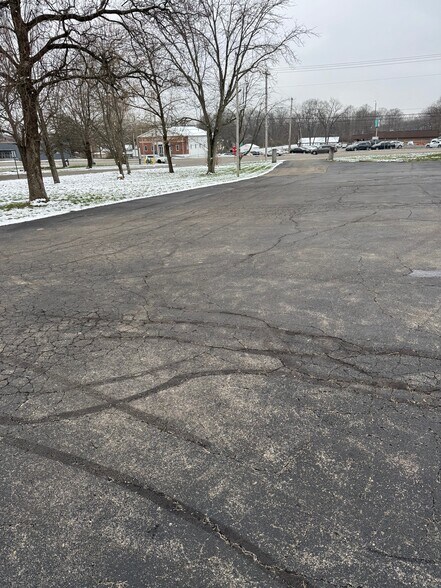 More Photos Of 7032 N Dixie Dr, Dayton Warehouse For Lease