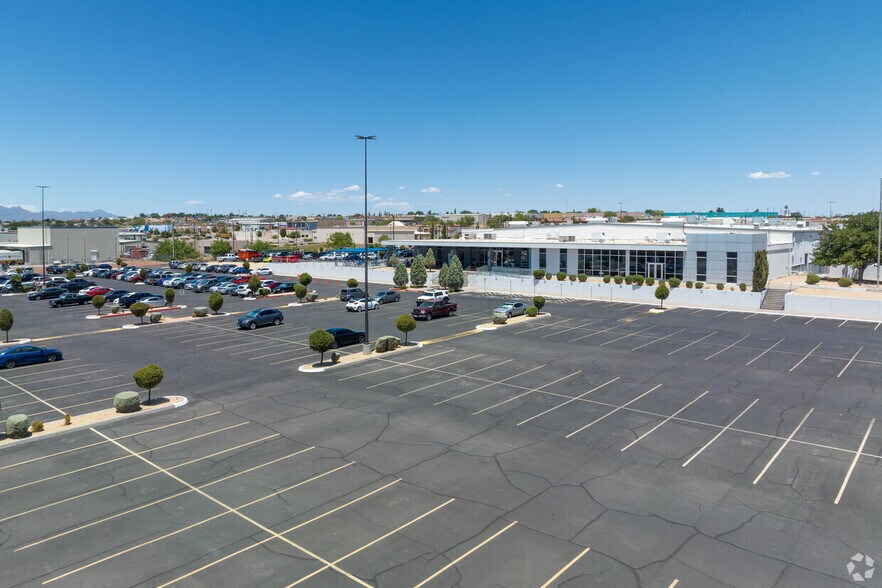 More Photos Of 1359 Lomaland Dr, El Paso Office For Lease
