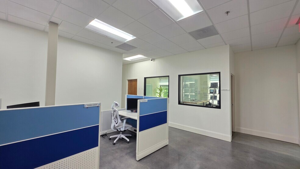 More Photos Of 5825 Medlock Bridge Pky, Johns Creek Loft Creative Space For Sale