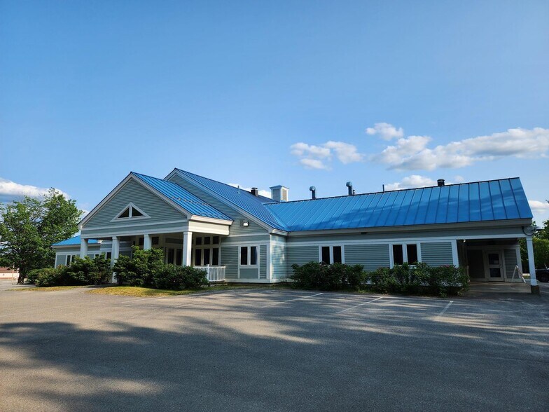 More Photos Of 899 Central St, Millinocket Medical For Sale