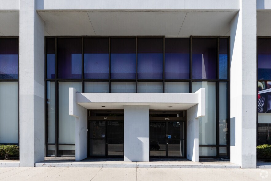 More Photos Of 250 E 1st St, Los Angeles Office For Lease