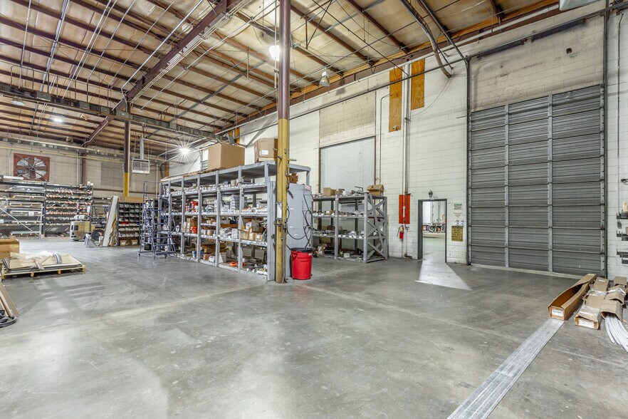 More Photos Of 3217 Alton Park Blvd, Chattanooga Truck Terminal For Lease