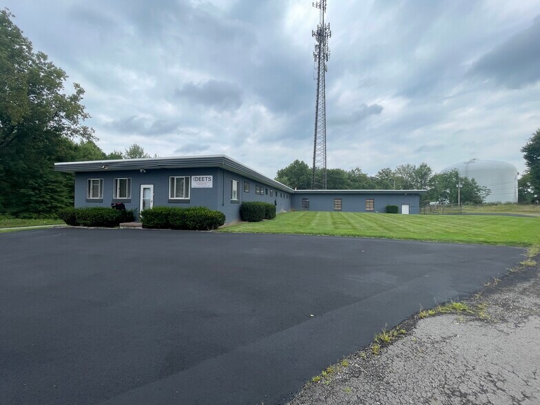 More Photos Of 10 Rhoda St, Farrell Flex For Lease