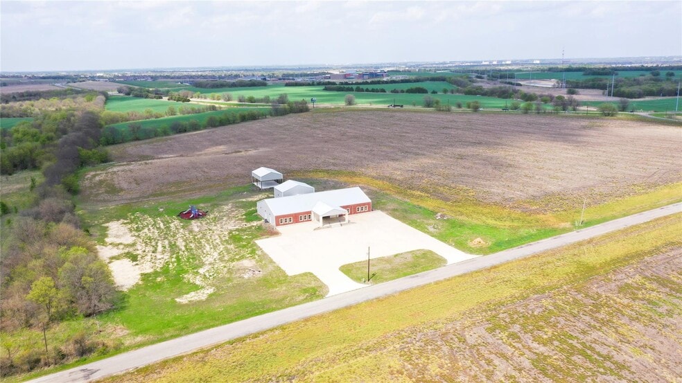 More Photos Of 475 Old Dorchester, Sherman Schools For Sale