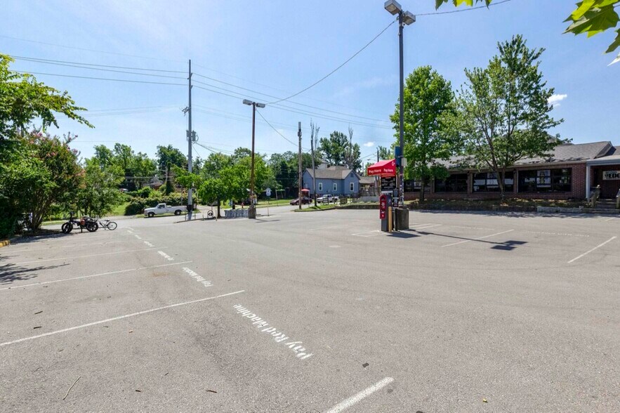 More Photos Of 1016 Woodland St, Nashville Restaurant For Lease