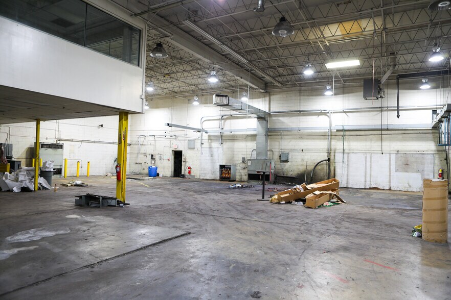 More Photos Of 3450 Browns Mill Rd SE, Atlanta Warehouse For Sale
