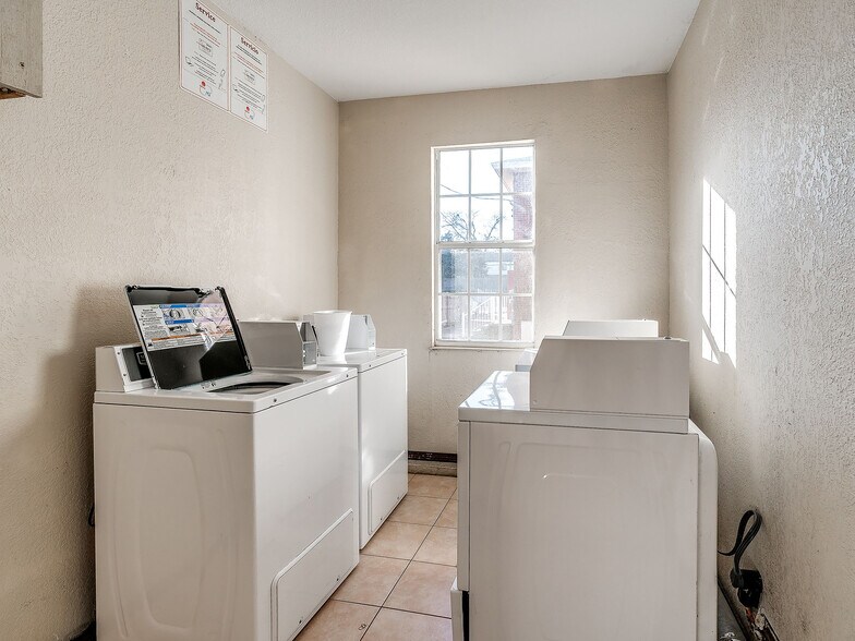 More Photos Of 2037 NW 26th St, Oklahoma City Apartments For Sale