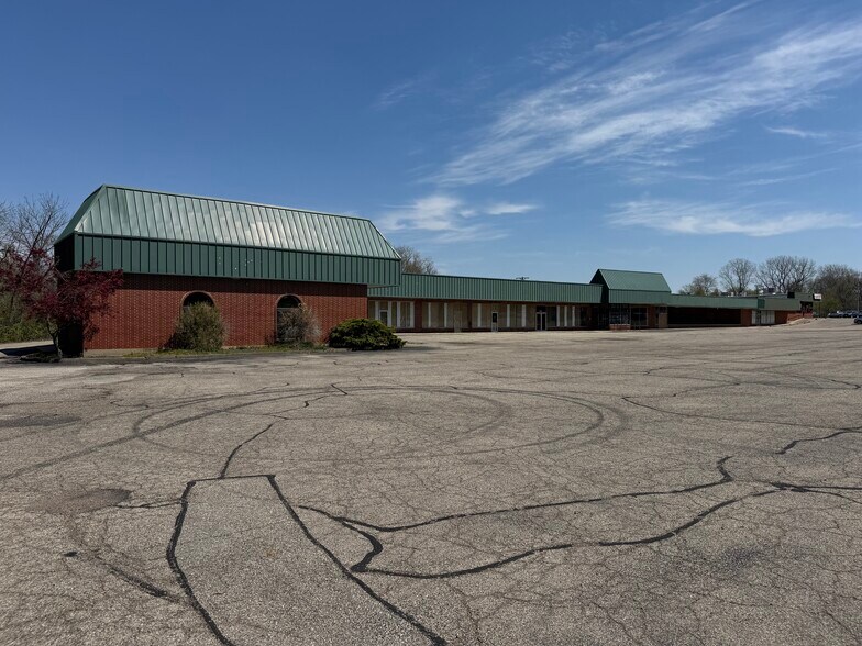 More Photos Of 4614-4652 Wilmington Pike, Dayton General Retail For Sale