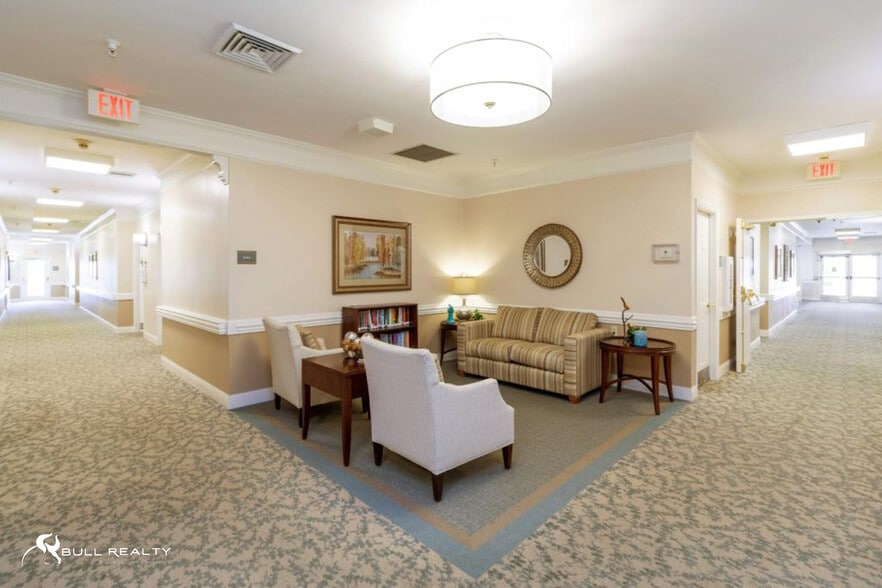 More Photos Of 871 Twinforks Ave, Auburn Assisted Living For Sale
