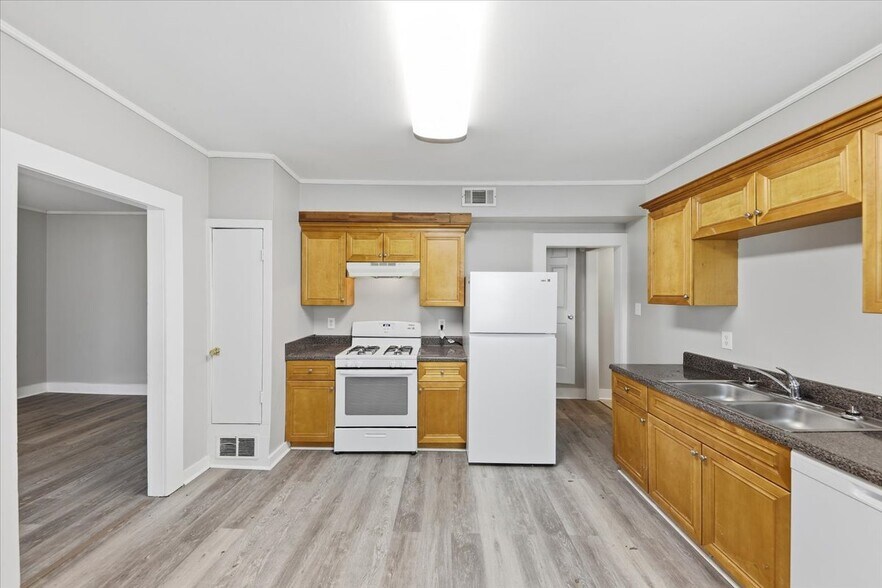 More Photos Of , Rome Multifamily For Sale