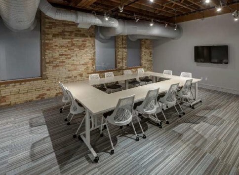 More Photos Of 560 5th St NW, Grand Rapids Medical For Lease