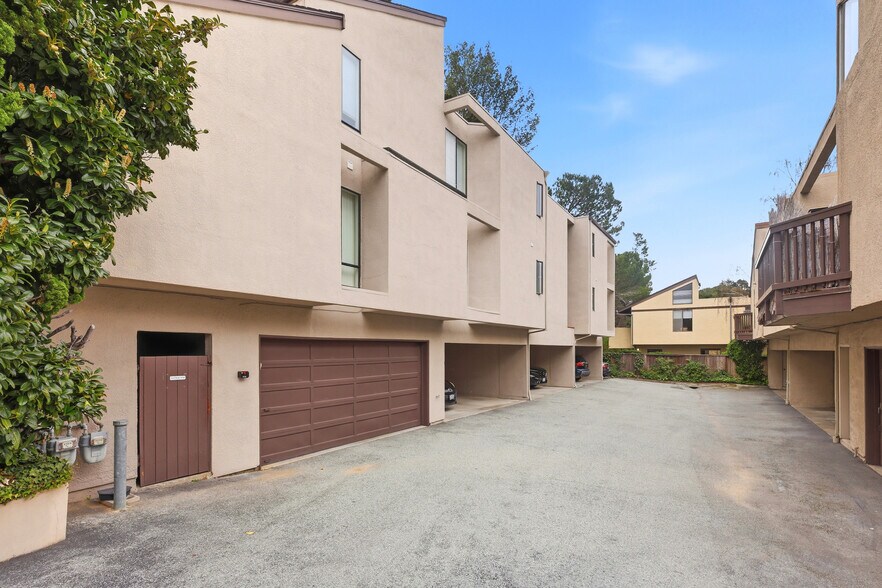 More Photos Of 2001 Parrott Dr, San Mateo Multifamily For Sale