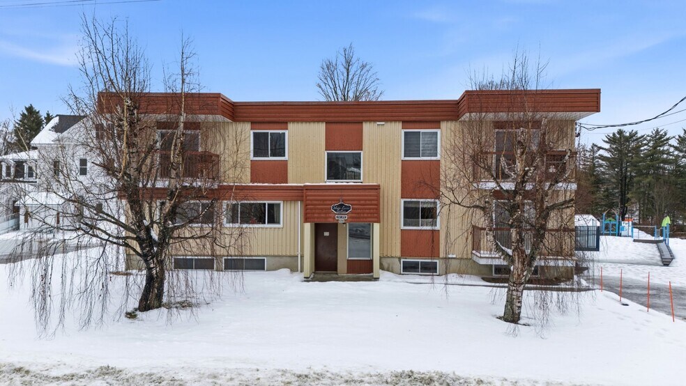 Primary Photo Of 696 Rue Principale, Lac-drolet Apartments For Sale