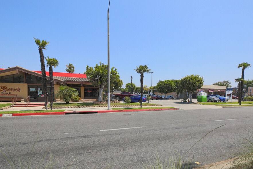 More Photos Of 605-619 W Manchester Blvd, Inglewood Unknown For Lease