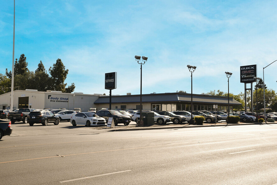 More Photos Of 2520 Cohasset Rd, Chico Auto Dealership For Sale