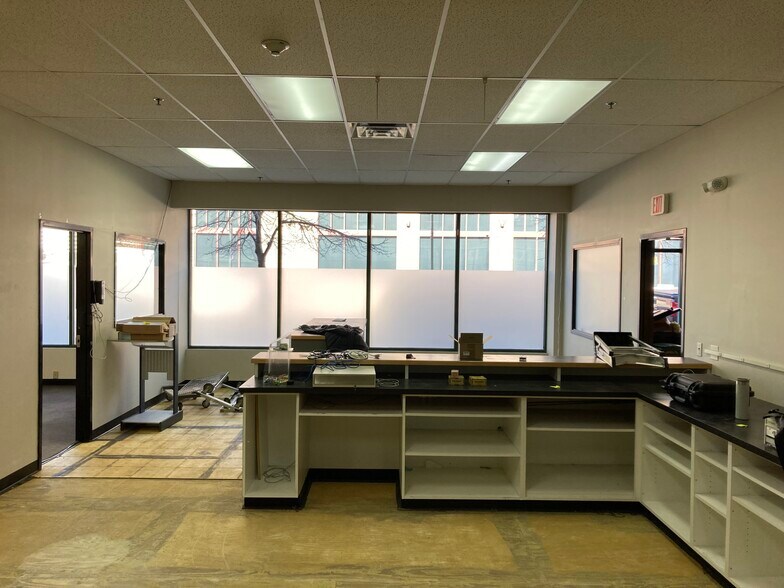 More Photos Of 2 W 1st St, Duluth Storefront For Sale