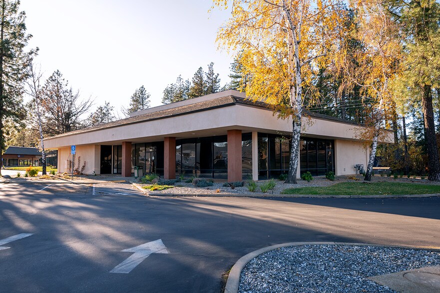 More Photos Of 6600-6646 Clark Rd, Paradise Unknown For Lease